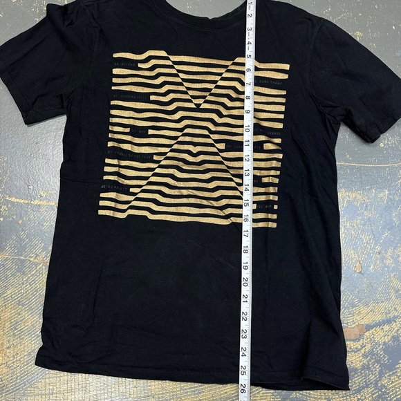 Air Jordan Jumpman Shirt Medium Nike 10 X 561416-010 Black Gold - Picture 6 of 8